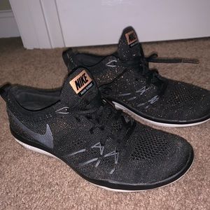Nike Focus Flyknit Training Shoes